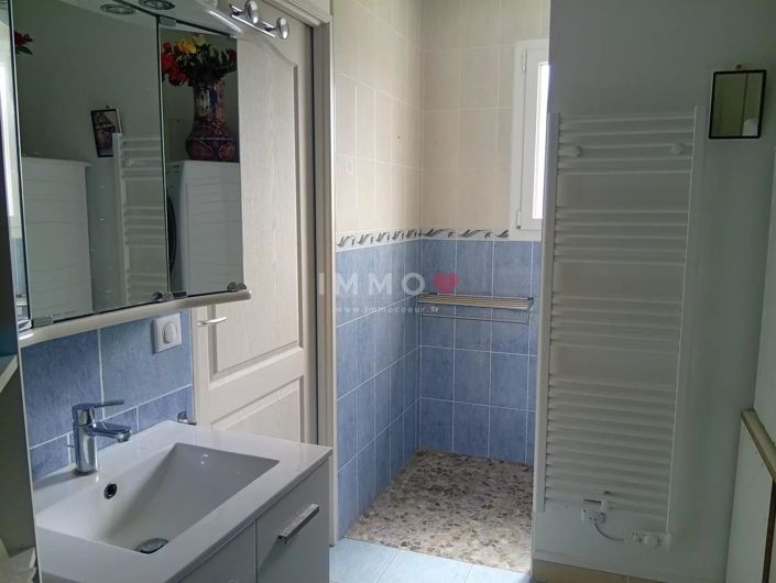 Image No.9-2 Bed House for sale