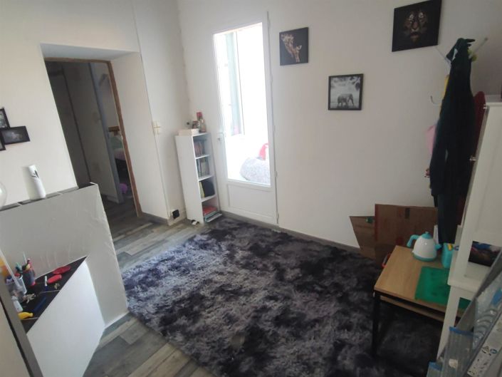 Image No.10-4 Bed House for sale