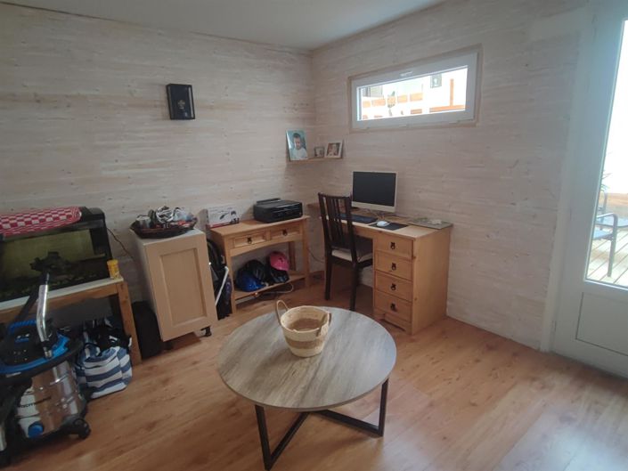 Image No.21-4 Bed House for sale