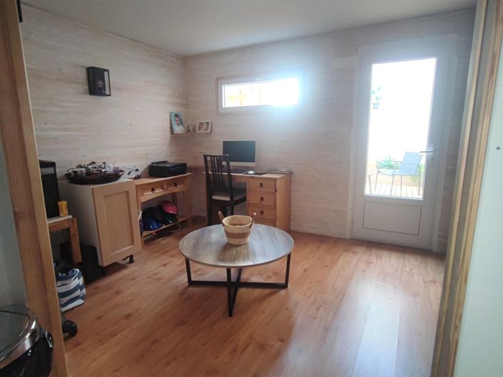 Image No.7-4 Bed House for sale