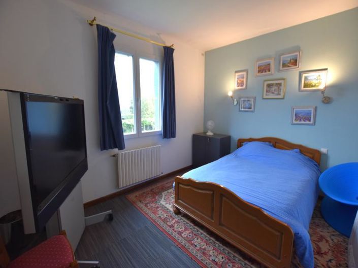 Image No.10-7 Bed House for sale