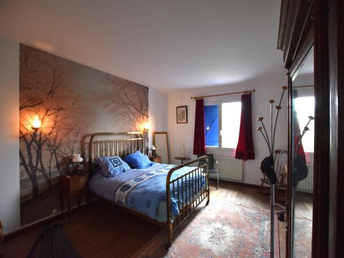 Image No.11-7 Bed House for sale