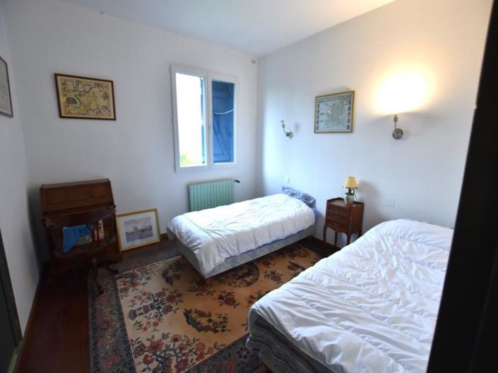 Image No.9-7 Bed House for sale