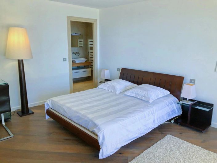 Image No.13-4 Bed Apartment for sale