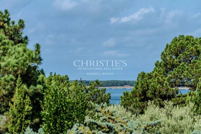 Image No.2-5 Bed House for sale