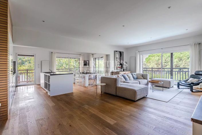 Image No.4-5 Bed House for sale