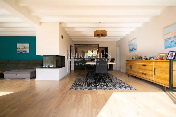 Image No.4-4 Bed House for sale