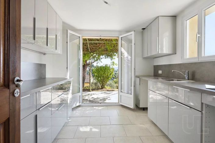 Image No.2-Maison de 5 chambres à vendre à Grasse