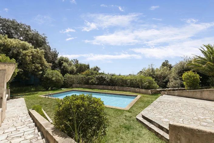 Image No.2-4 Bed House for sale