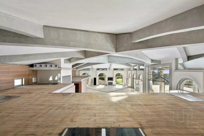 Image No.11-House for sale