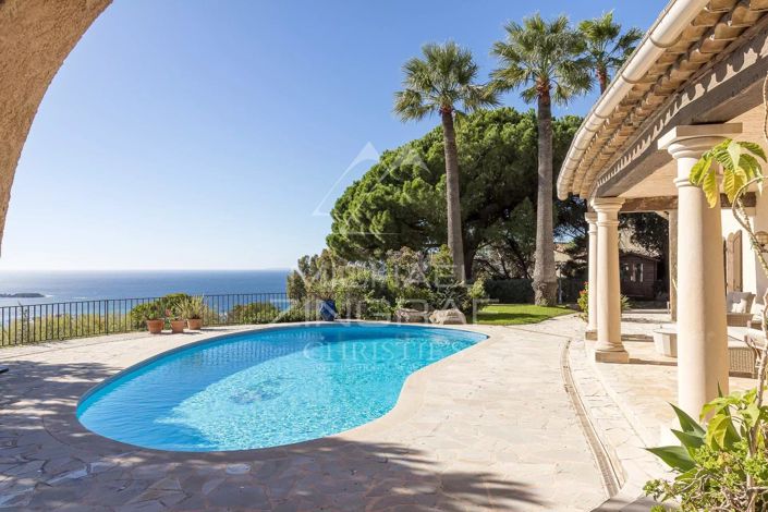 Image No.10-6 Bed House for sale