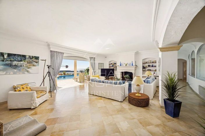 Image No.4-6 Bed House for sale