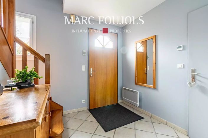 Image No.6-3 Bed House for sale