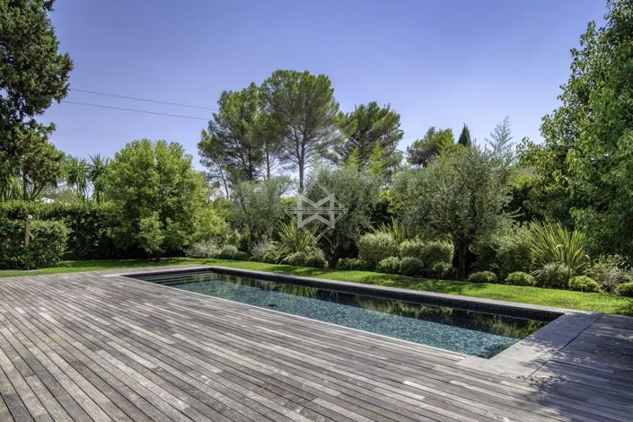 Image No.2-4 Bed House for sale