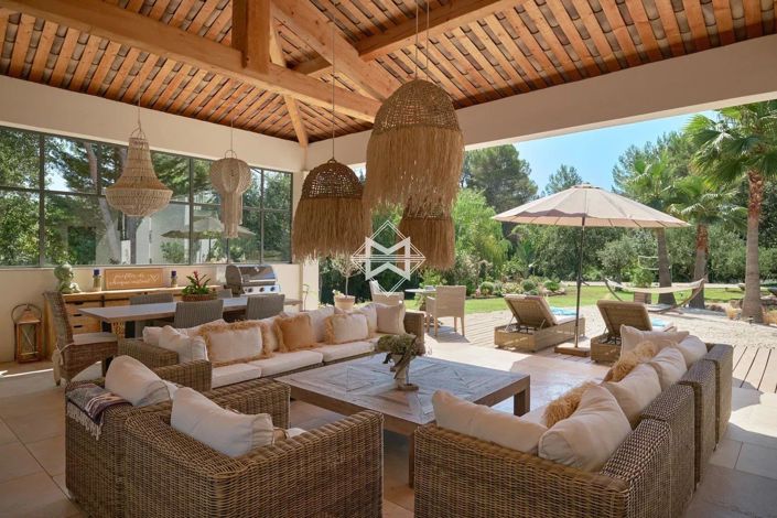 Image No.4-6 Bed House for sale