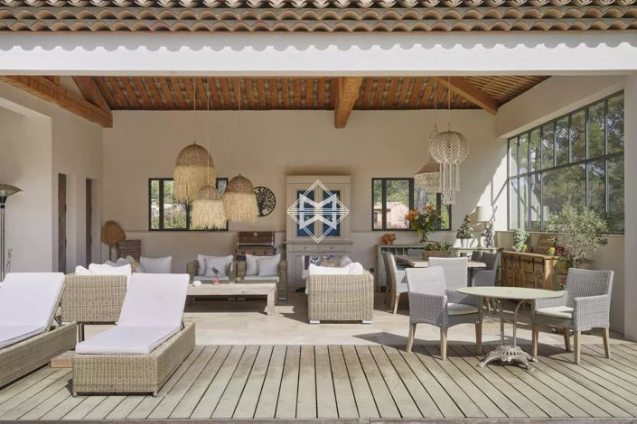 Image No.6-6 Bed House for sale