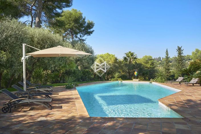 Image No.7-5 Bed House for sale