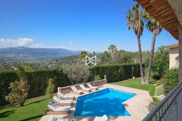 Image No.4-5 Bed House for sale