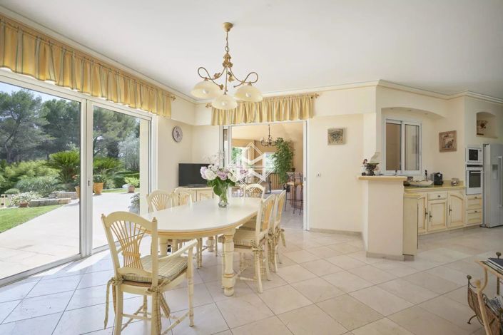 Image No.8-Maison de 4 chambres à vendre à Mougins