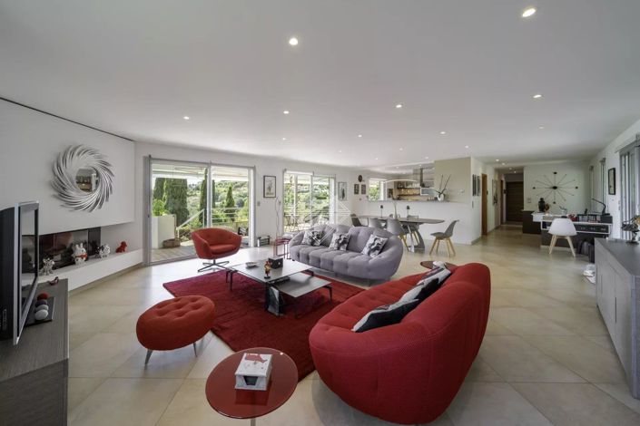 Image No.6-4 Bed House for sale