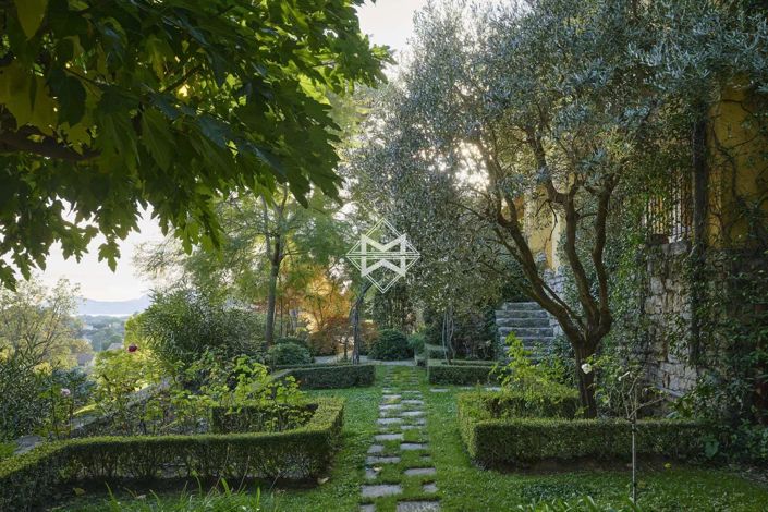 Image No.10-Maison de 13 chambres à vendre à Mougins