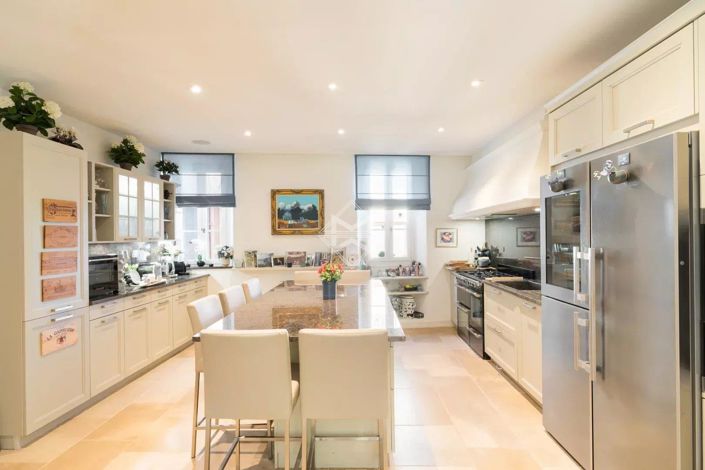 Image No.7-3 Bed House for sale