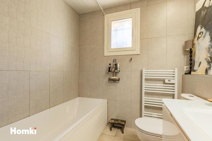 Image No.12-3 Bed House for sale