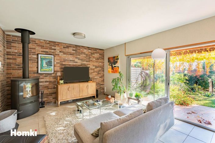 Image No.3-3 Bed House for sale