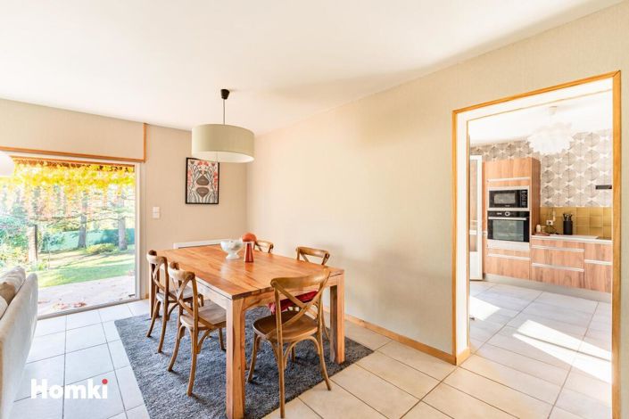 Image No.5-3 Bed House for sale