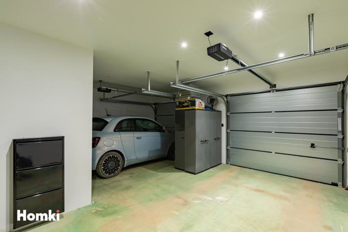 Image No.19-3 Bed House for sale