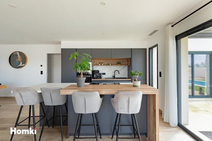 Image No.4-3 Bed House for sale