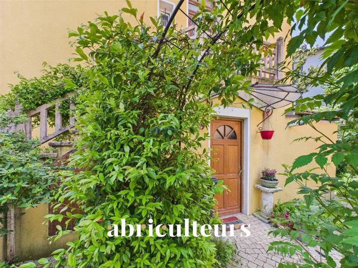 Image No.2-4 Bed House for sale