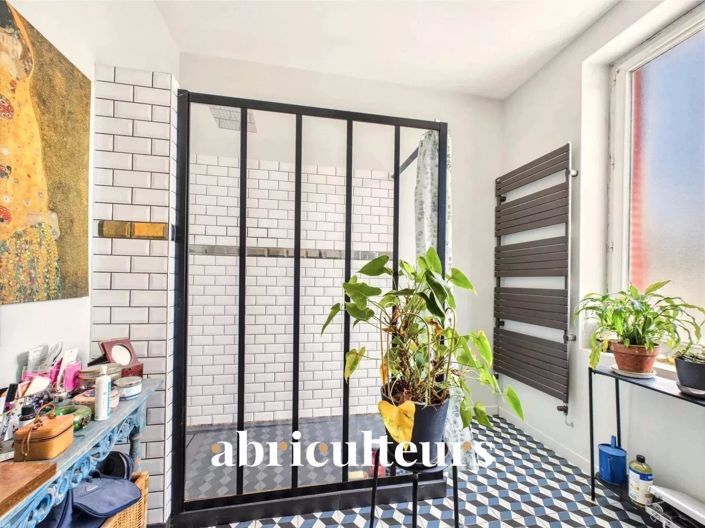 Image No.7-4 Bed House for sale