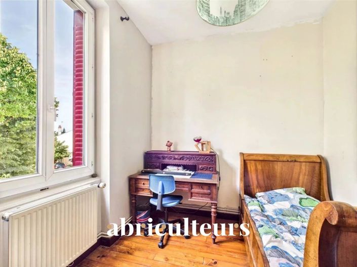 Image No.9-4 Bed House for sale