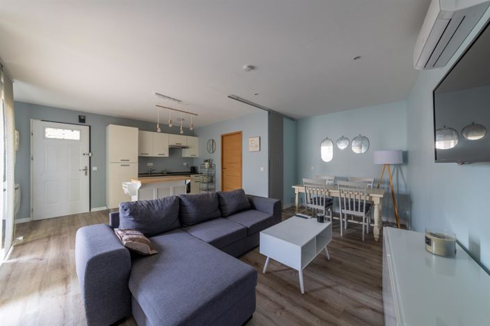 Image No.20-4 Bed House for sale