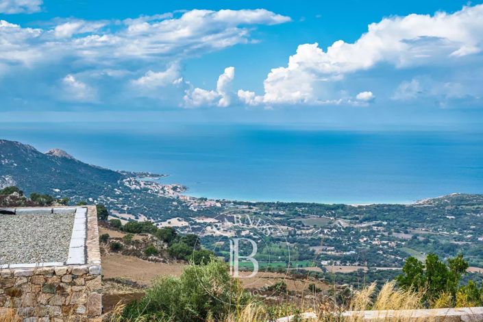 Image No.1-3 Bed House for sale