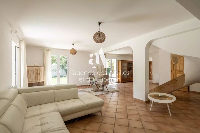 Image No.10-House for sale