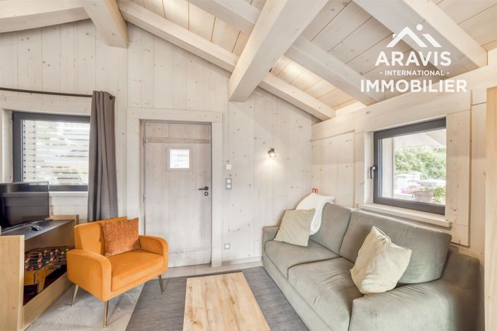 Image No.10-6 Bed House for sale