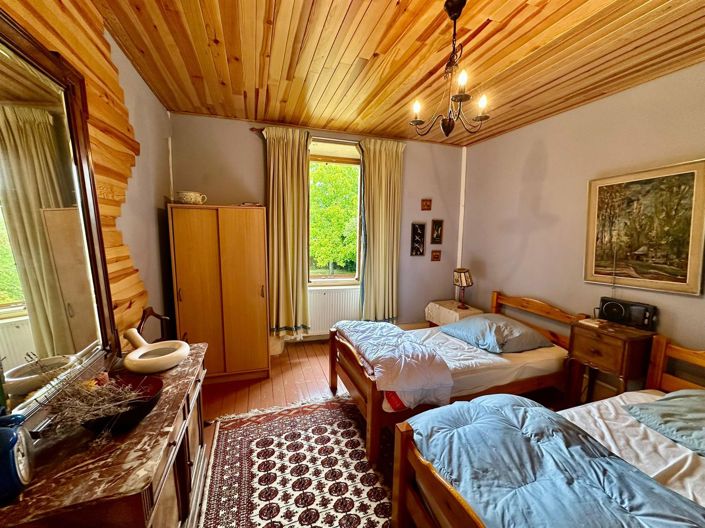 Image No.16-4 Bed House for sale