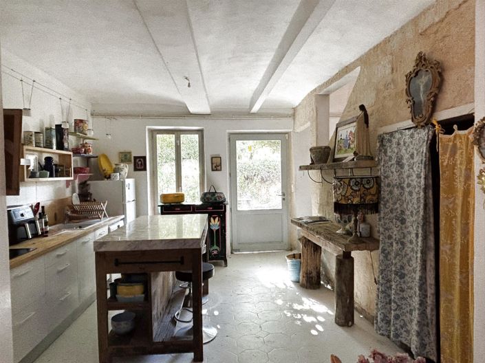 Image No.3-4 Bed House for sale