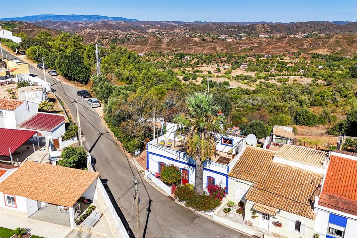 Image No.1-2 Bed House for sale