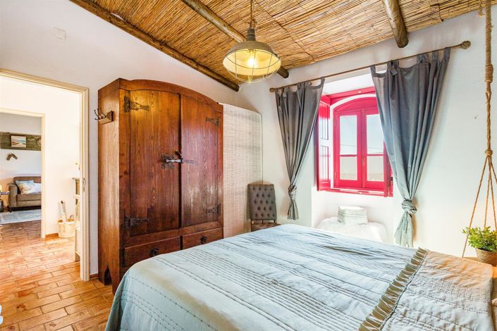 Image No.17-2 Bed House for sale