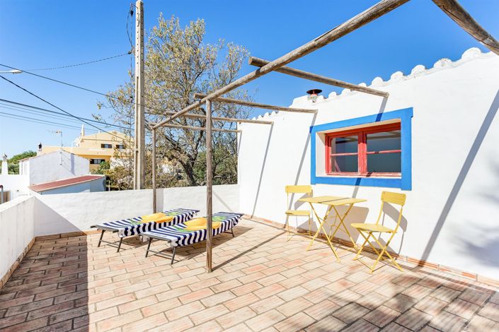 Image No.23-2 Bed House for sale