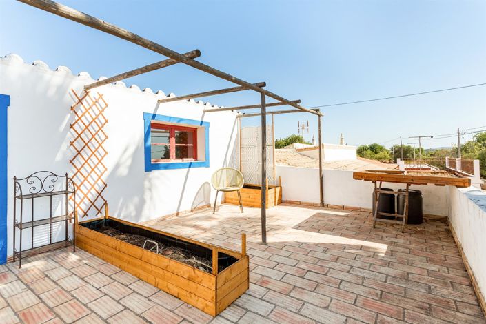 Image No.24-2 Bed House for sale