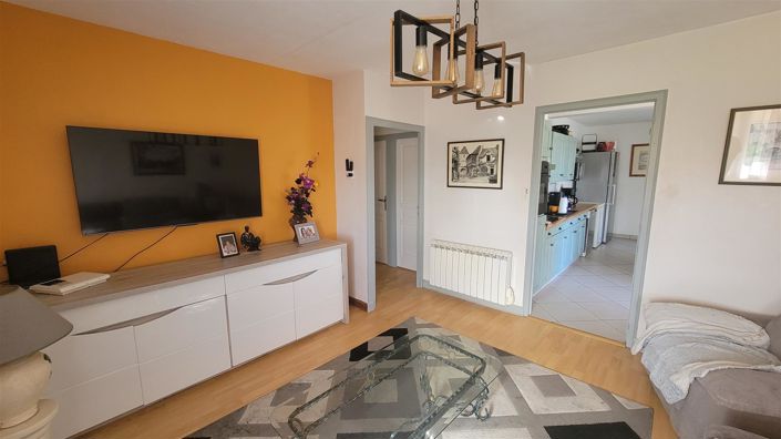 Image No.17-2 Bed House for sale