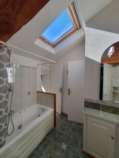 Image No.14-4 Bed House for sale