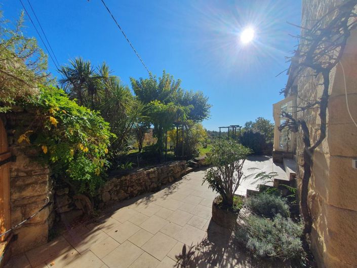 Image No.2-4 Bed House for sale