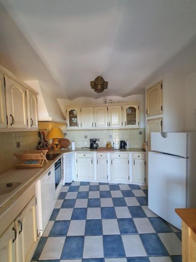 Image No.7-4 Bed House for sale