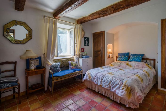 Image No.6-3 Bed House for sale