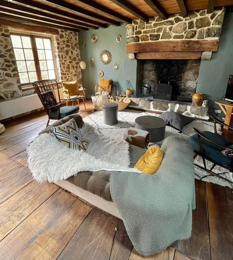 Image No.20-12 Bed Property for sale